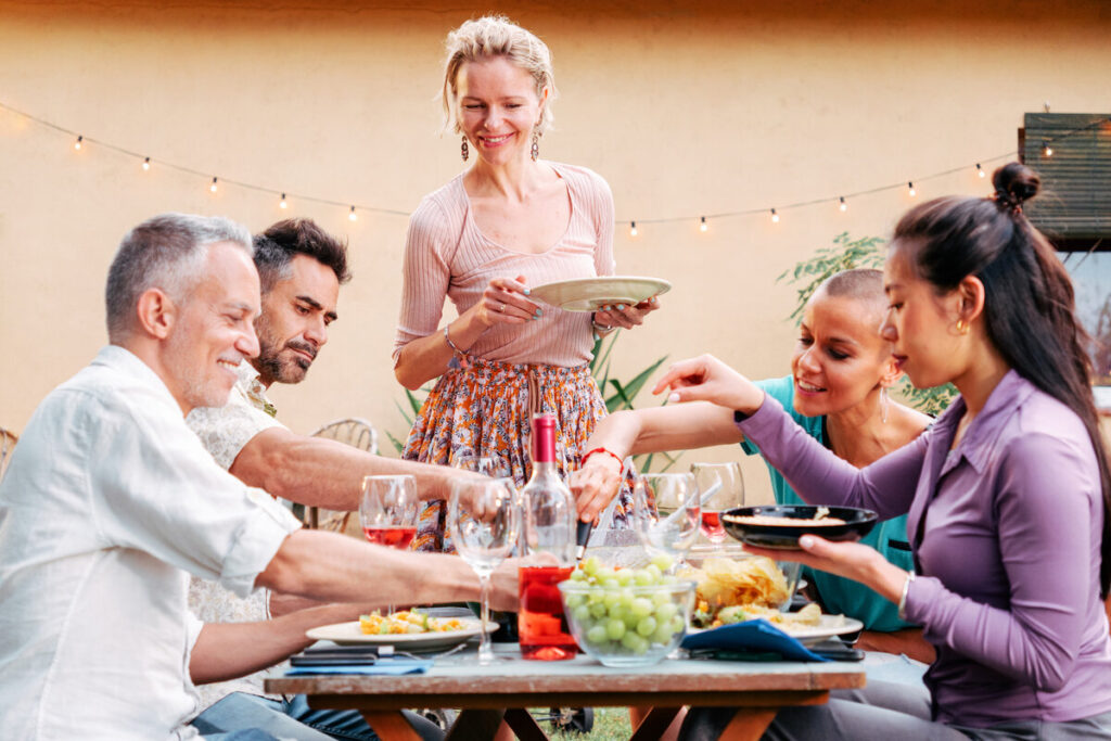 A Foodie’s Guide to Island Forest: The Best Eats in Cornelius’ Charming Lakeside Neighborhood